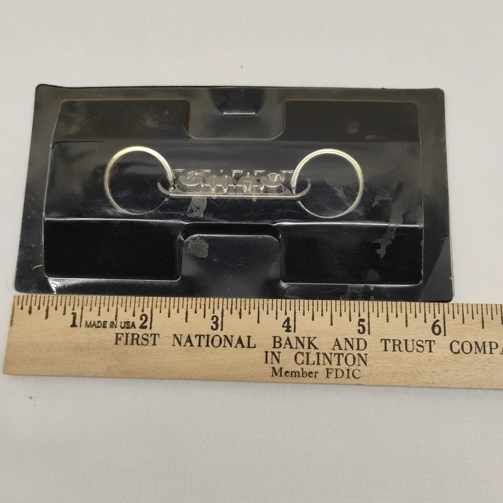 Vintage NOS GM GMAC FINANCIAL‎ SERVICES Dual Keyring Promo Metal General Motors